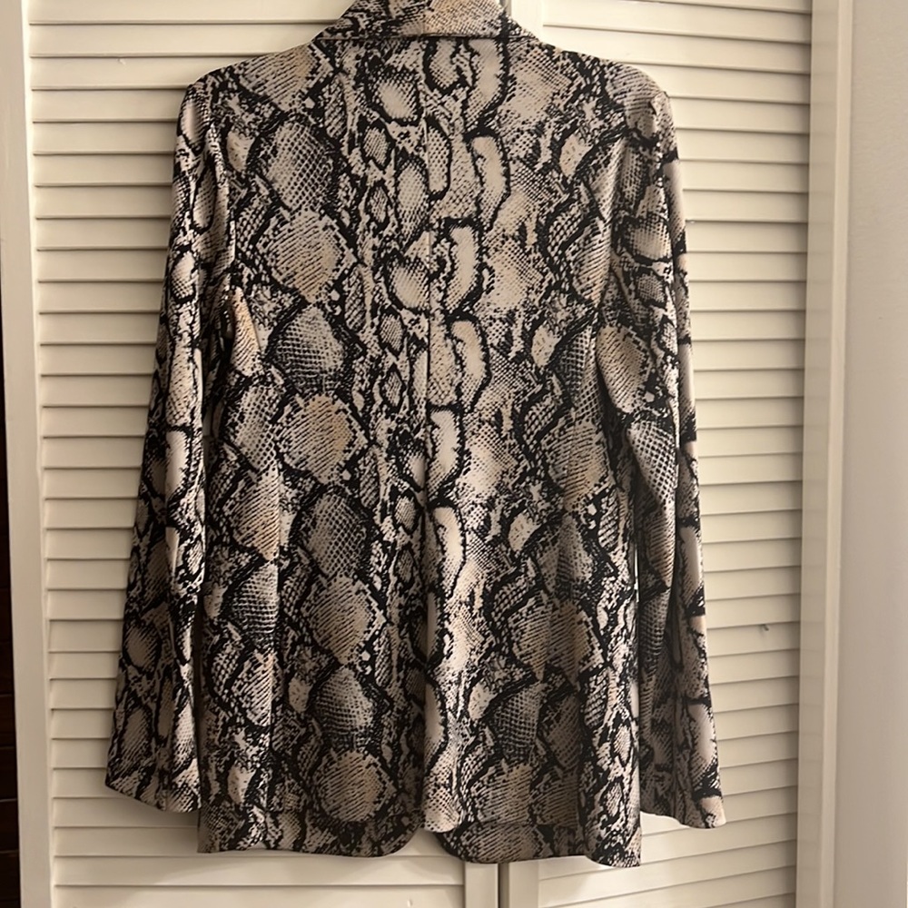 BLAZER - Picture 2 of 6